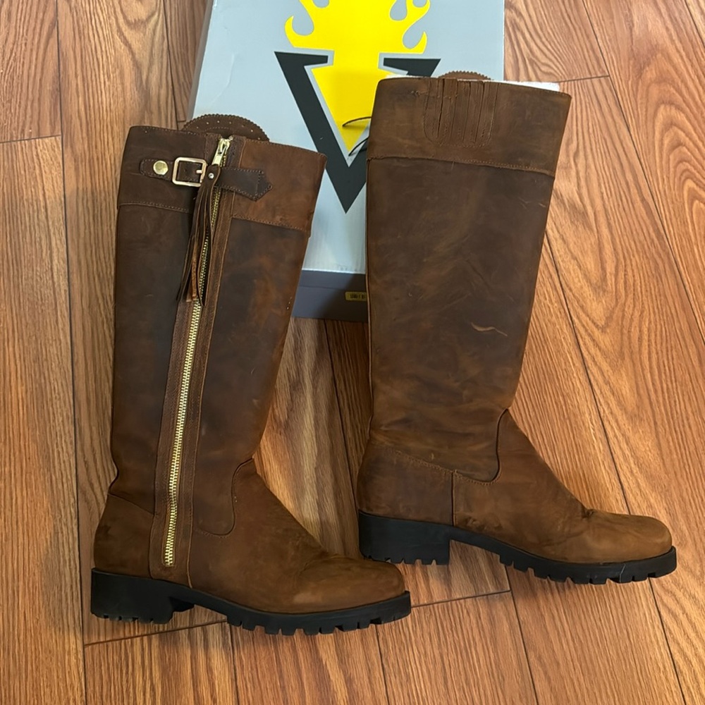 Kate Middleton Style Brown Tall Zip Boots Volatile Brand — Size 8
